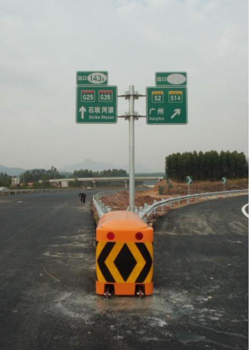 石城县导向防撞垫